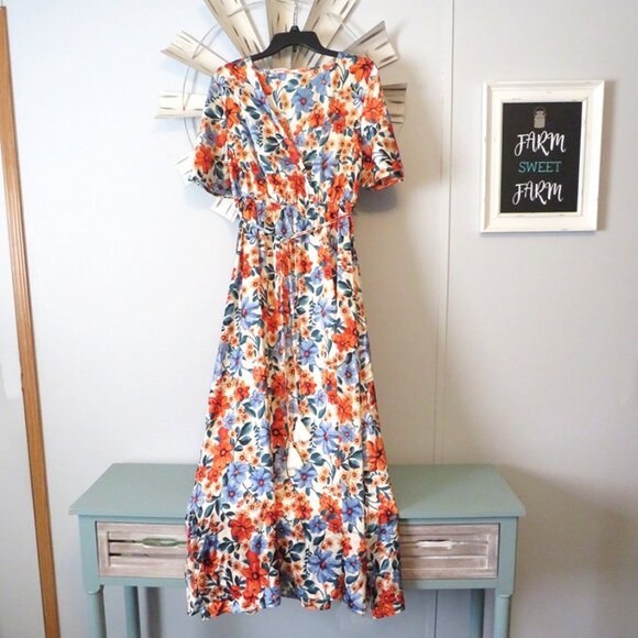 NWT Cupshe Split Hem V-Neck Floral Print Maxi Dress Short Sleeve‎ Size Large - Picture 1 of 5